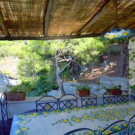 Villa Sleeps 6 Pool Air Con Wifi *