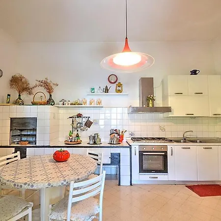 Villa Sleeps 6 Pool Air Con Wifi Maiori