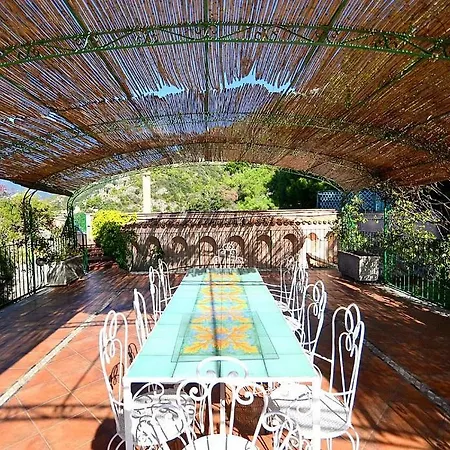 Sleeps 6 Pool Air Con Wifi Villa Maiori